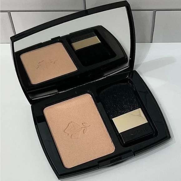 Lancome Other - Lancôme 202 Shimmer Touche Lumiere Blush